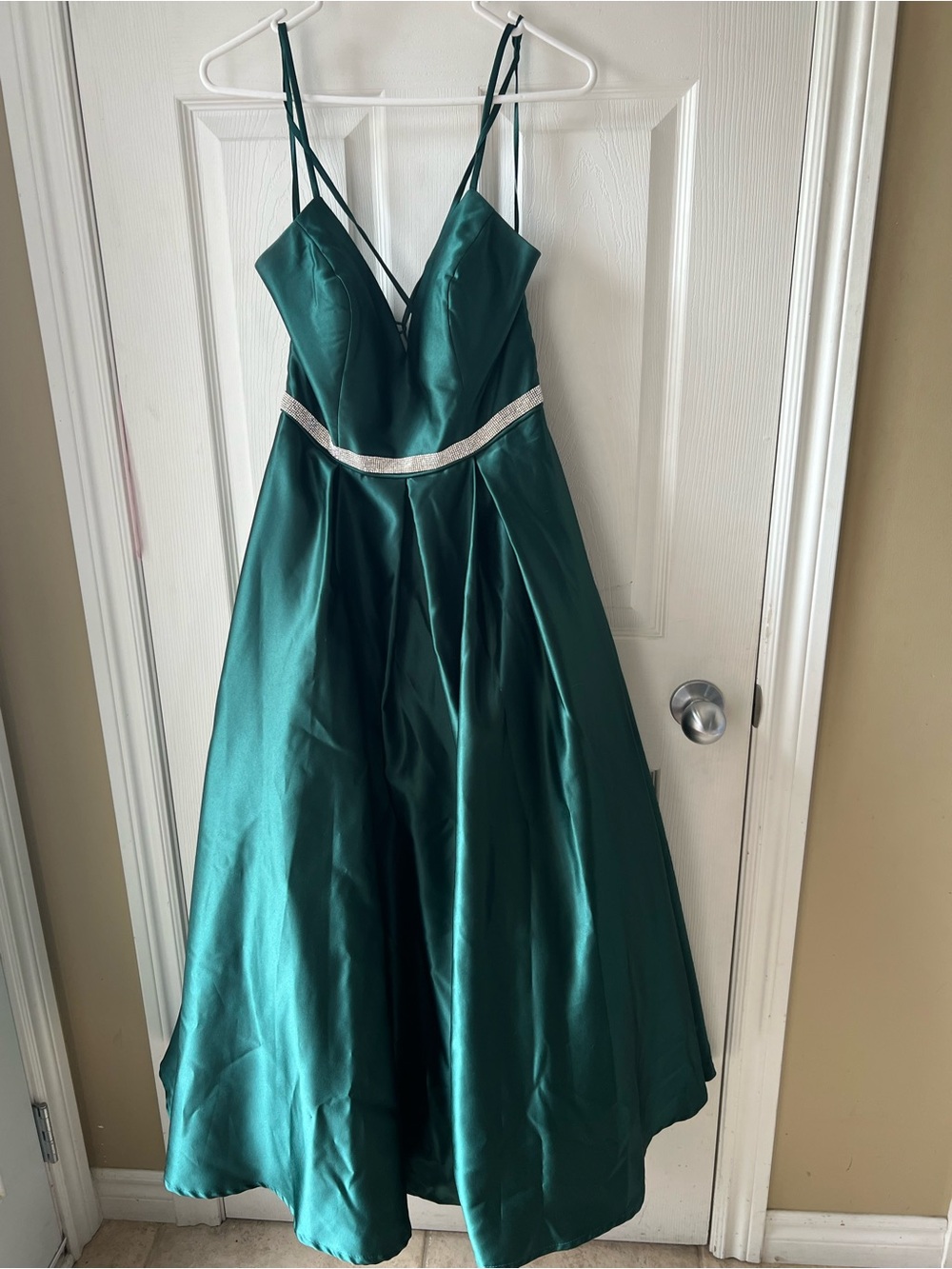 Laura Petites Emerald Green Satin Prom Dress with Rhinestone Waist